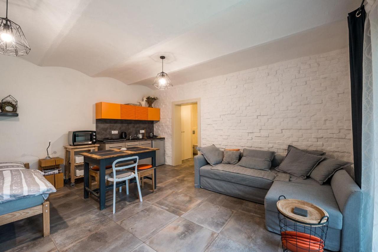 Apartman Ve Dvore Ratiskovice Exteriör bild