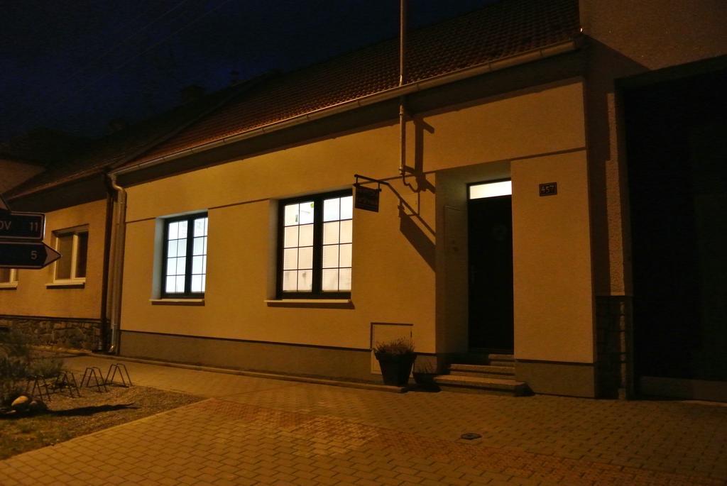 Apartman Ve Dvore Ratiskovice Rum bild